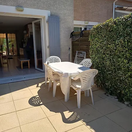 Maison Le Poussin * Calvisson