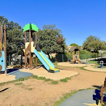 Maison Le Poussin Dom wakacyjny Calvisson